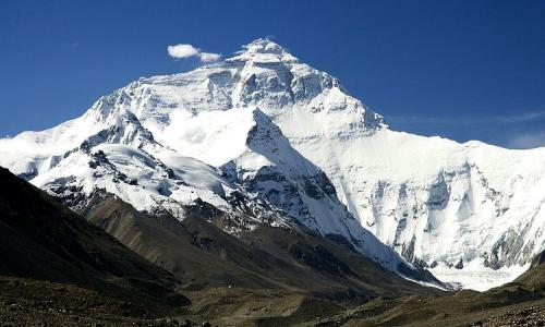 Почему на эвересте погибают люди и на какой высоте